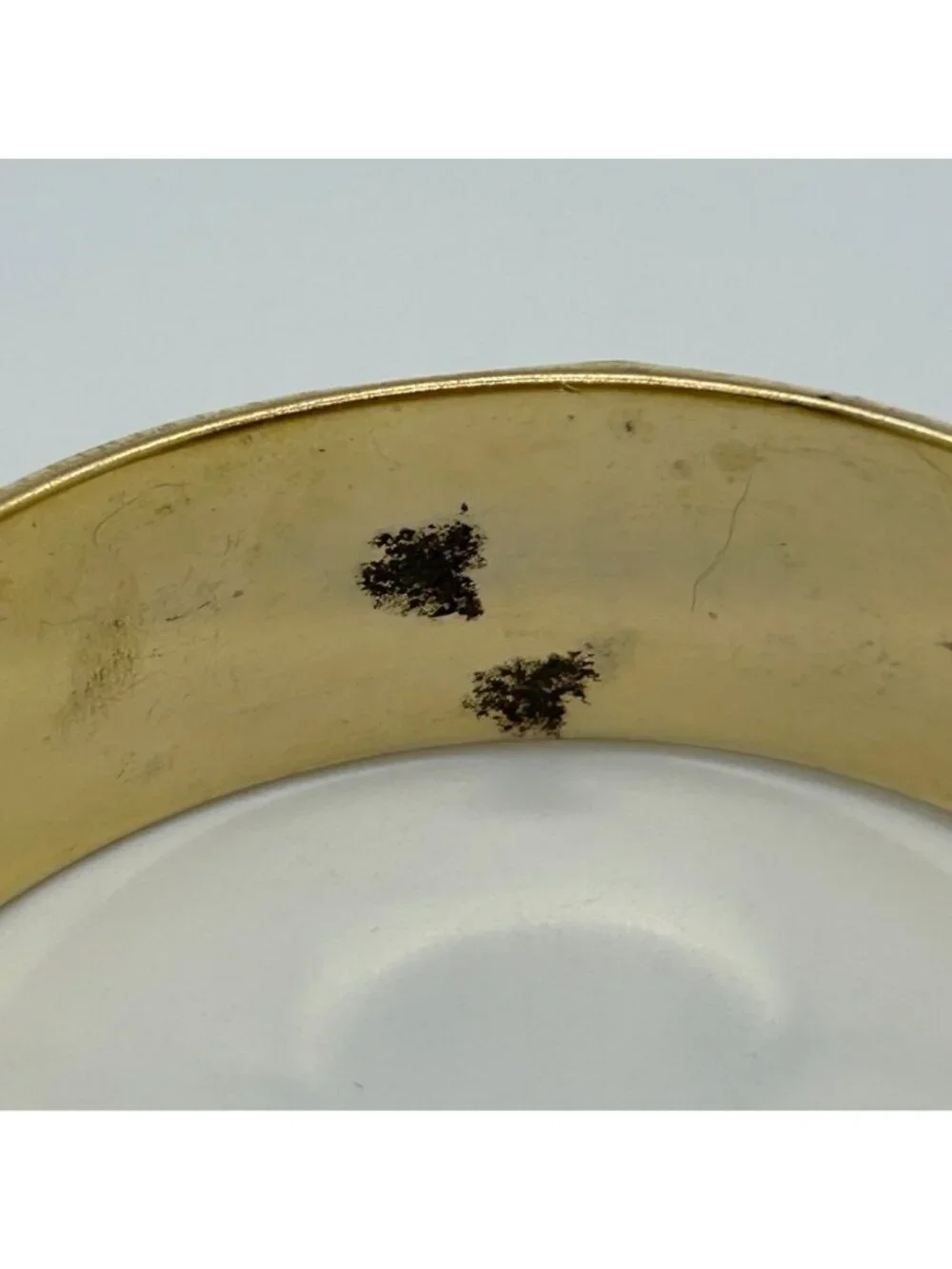Vintage Gold Tone Floral Hinged Bangle Bracelet Enamel Detailing Embossed READ